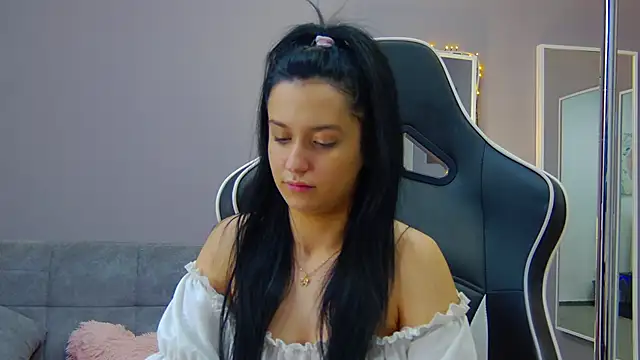 Snapshot of Eva_Lovvia_ chatting on 31, 1, 2025 Eva Lovvia  online show from 31, 1, 2025