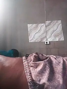 Snapshot of LaneYam chatting on 15, 4, 2026 LaneYam online show from 15, 4, 2026