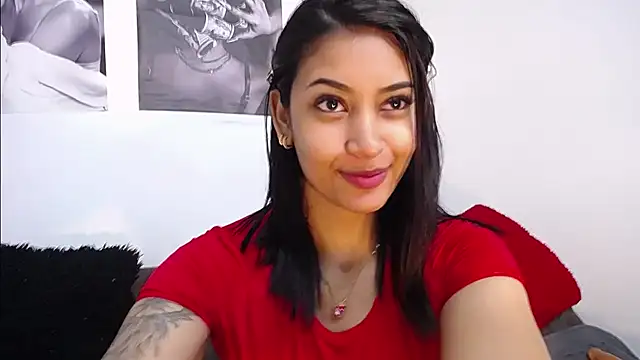 loretahorny online show from 4, 10, 2025