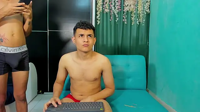 CoupleTwink12 online show from 26, 2, 2025