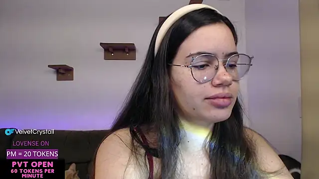 crystalll room online show from 9, 11, 2025