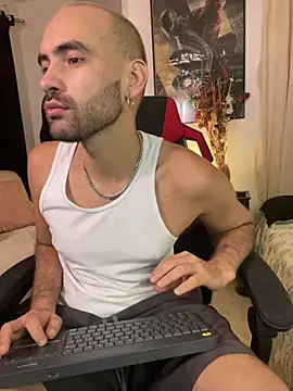 Snapshot of darkdesire_01 chatting on 8, 3, 2025 darkdesire 01 online show from 8, 3, 2025