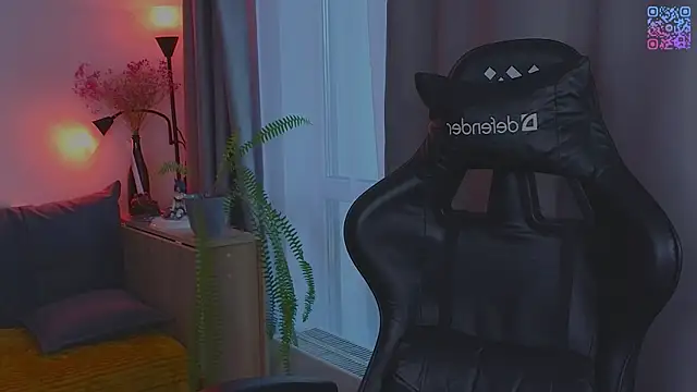 Snapshot of _JessieVibes chatting on 28, 4, 2026 JessieVibes online show from 28, 4, 2026