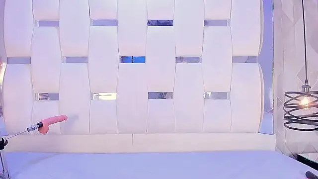 BriannaRoses online show from 2, 11, 2025