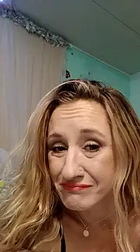 Snapshot of hunybunz69 chatting on 27, 1, 2025 hunybunz69 online show from 27, 1, 2025