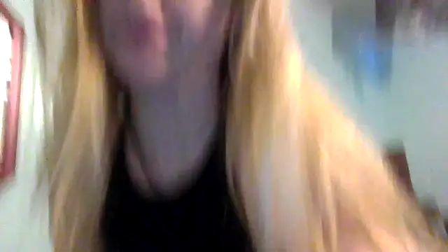 Snapshot of hunybunz69 chatting on 23, 2, 2025 hunybunz69 online show from 23, 2, 2025