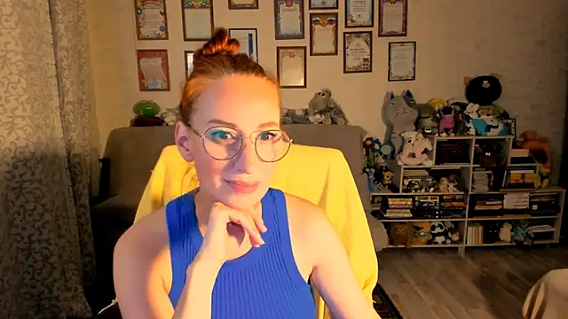 Snapshot of red_rocco chatting on 12, 10, 2025 red rocco online show from 12, 10, 2025