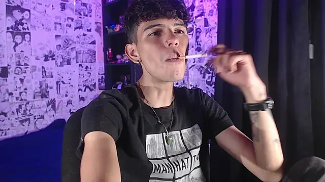 Snapshot of Mickey_Magic chatting on 23, 11, 2025 Mickey Magic online show from 23, 11, 2025