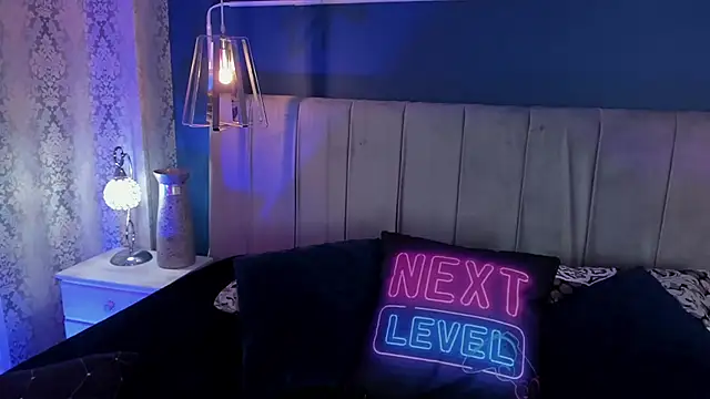 Snapshot of JeanneSabatier chatting on 17, 9, 2025 JeanneSabatier online show from 17, 9, 2025