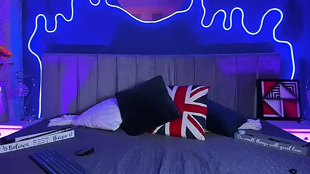 Snapshot of JeanneSabatier chatting on 3, 2, 2026 JeanneSabatier online show from 3, 2, 2026