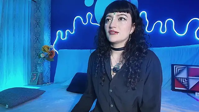 Snapshot of JeanneSabatier chatting on 1, 4, 2026 JeanneSabatier online show from 1, 4, 2026