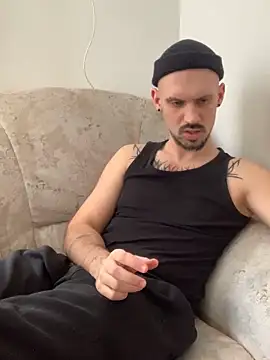 Snapshot of AssHunter4k chatting on 24, 2, 2025 AssHunter4k online show from 24, 2, 2025