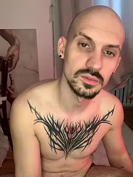 Snapshot of AssHunter4k chatting on 26, 2, 2025 AssHunter4k online show from 26, 2, 2025