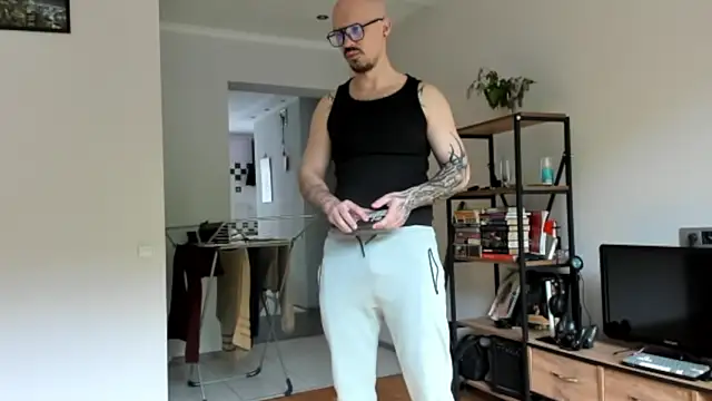 AssHunter4k online show from 16, 5, 2026