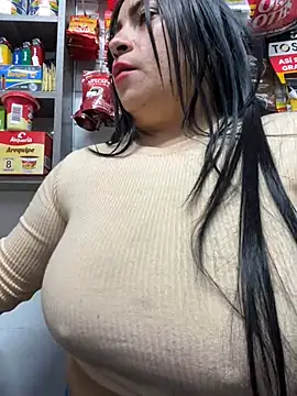 Miia Jazmin online show from 2, 3, 2025