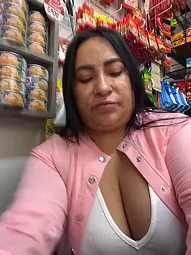 Snapshot of Miia_Jazmin chatting on 17, 6, 2026 Miia Jazmin online show from 17, 6, 2026