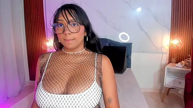 isabella zc online show from 4, 11, 2025