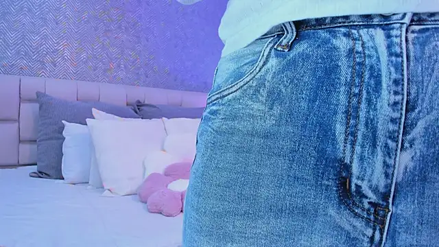 Snapshot of ah_mara_ chatting on 7, 11, 2025 ah mara online show from 7, 11, 2025