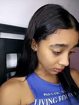 Zoe Sweett18 online show from 4, 3, 2026