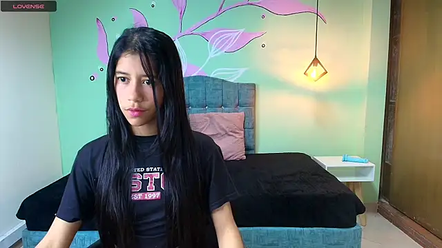 Connie Bell online show from 2, 2, 2025