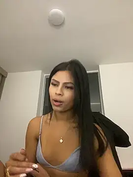 Snapshot of Michell_sr chatting on 25, 10, 2025 Michell sr online show from 25, 10, 2025