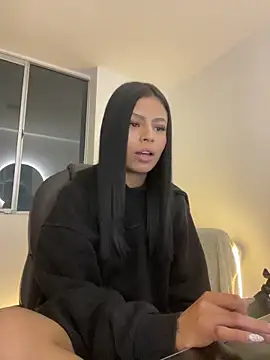 Snapshot of Michell_sr chatting on 5, 11, 2025 Michell sr online show from 5, 11, 2025