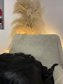 Snapshot of Michell_sr chatting on 20, 12, 2025 Michell sr online show from 20, 12, 2025