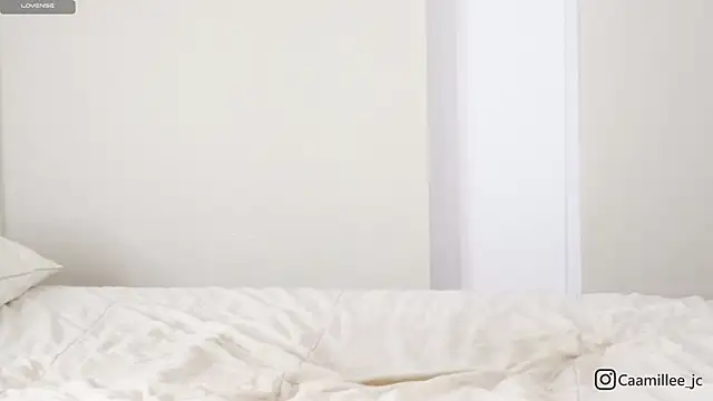 caamillee  online show from 25, 2, 2026