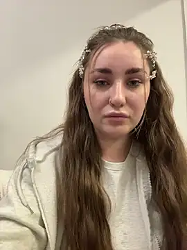 KiraBarlows online show from 27, 2, 2026