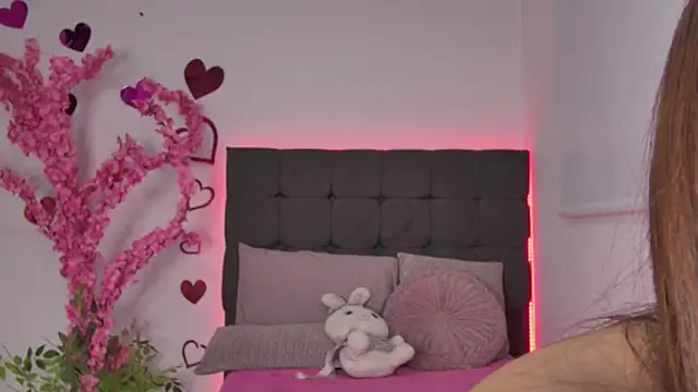 AmandaBrooks 18 online show from 18, 2, 2026