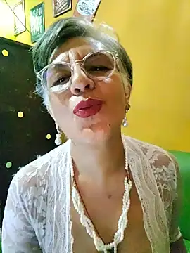 ilonna2025 online show from 17, 5, 2026