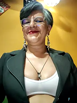 ilonna2025 online show from 22, 7, 2026