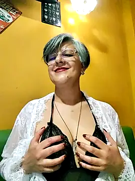 ilonna2025 online show from 1, 8, 2026