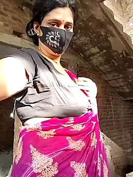Snapshot of Sexybhabhi569 chatting on 9, 9, 2025 Sexybhabhi569 online show from 9, 9, 2025