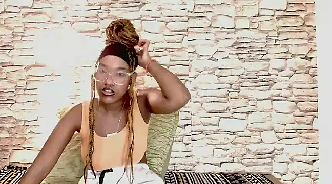 EroticSexyPrada online show from 25, 2, 2025