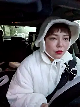 lunahong28 online show from 12, 2, 2025