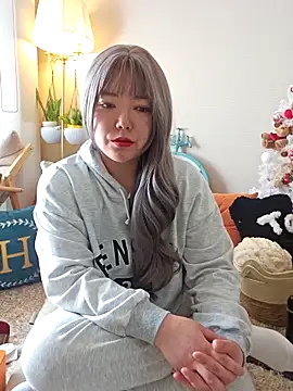 Snapshot of lunahong28 chatting on 28, 2, 2025 lunahong28 online show from 28, 2, 2025