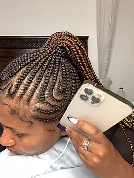 Snapshot of madell chatting on 21, 3, 2026 madell online show from 21, 3, 2026