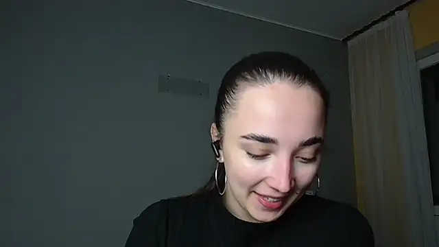 Snapshot of Eva_Gloryy chatting on 28, 4, 2026 Eva Gloryy online show from 28, 4, 2026
