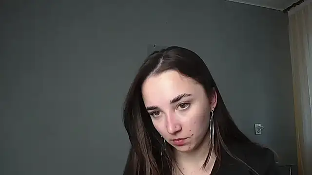 Snapshot of Eva_Gloryy chatting on 4, 5, 2026 Eva Gloryy online show from 4, 5, 2026