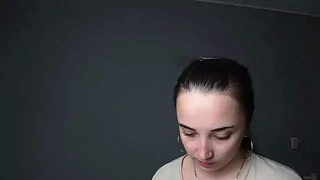 Snapshot of Eva_Gloryy chatting on 20, 5, 2026 Eva Gloryy online show from 20, 5, 2026