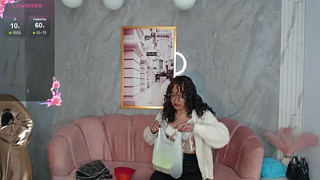 kassandra ch  online show from 20, 1, 2025