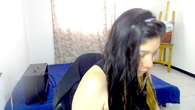 Snapshot of sharonnleon chatting on 6, 10, 2025 sharonnleon online show from 6, 10, 2025