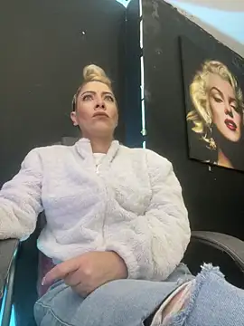 Snapshot of viktoria_davis_ chatting on 14, 2, 2026 viktoria davis online show from 14, 2, 2026