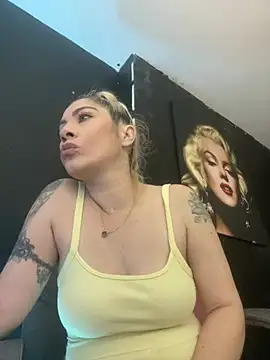 Snapshot of viktoria_davis_ chatting on 16, 2, 2026 viktoria davis online show from 16, 2, 2026