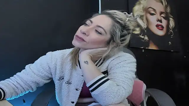 Snapshot of viktoria_davis_ chatting on 18, 2, 2026 viktoria davis online show from 18, 2, 2026