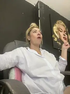 Snapshot of viktoria_davis_ chatting on 27, 2, 2026 viktoria davis online show from 27, 2, 2026