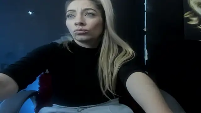 viktoria davis  online show from 29, 4, 2026