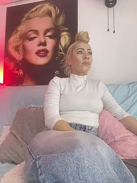 viktoria davis  online show from 14, 6, 2026