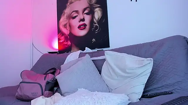 viktoria davis  online show from 20, 6, 2026